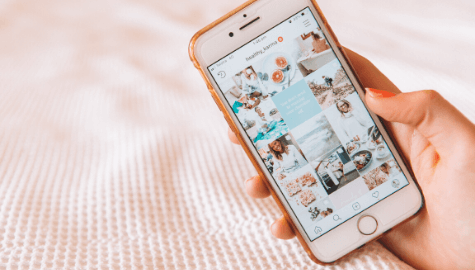 Smartphone med instagram og micro influencer profil